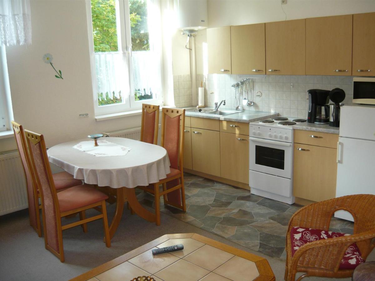 Schoene Wohnung Nossentiner Huette Екстериор снимка